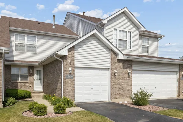 $205,000 | 22990 Westwind Drive, Richton Park, IL 60471