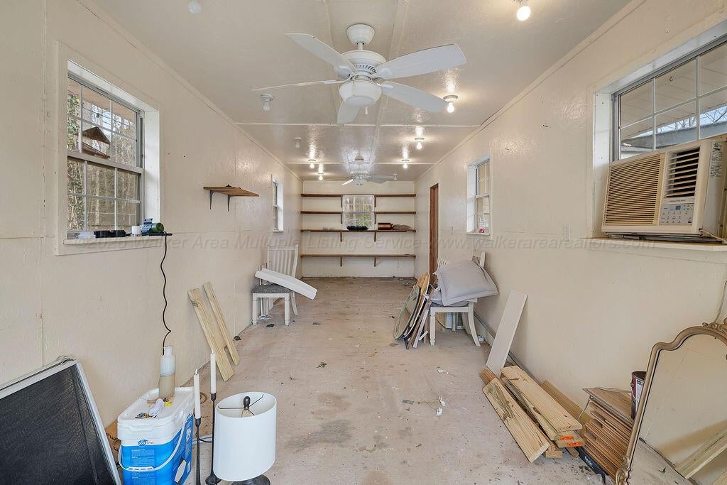 812 East Ridgewood Road Jasper, AL 35504 - Photo 42 of 45 7RV00234