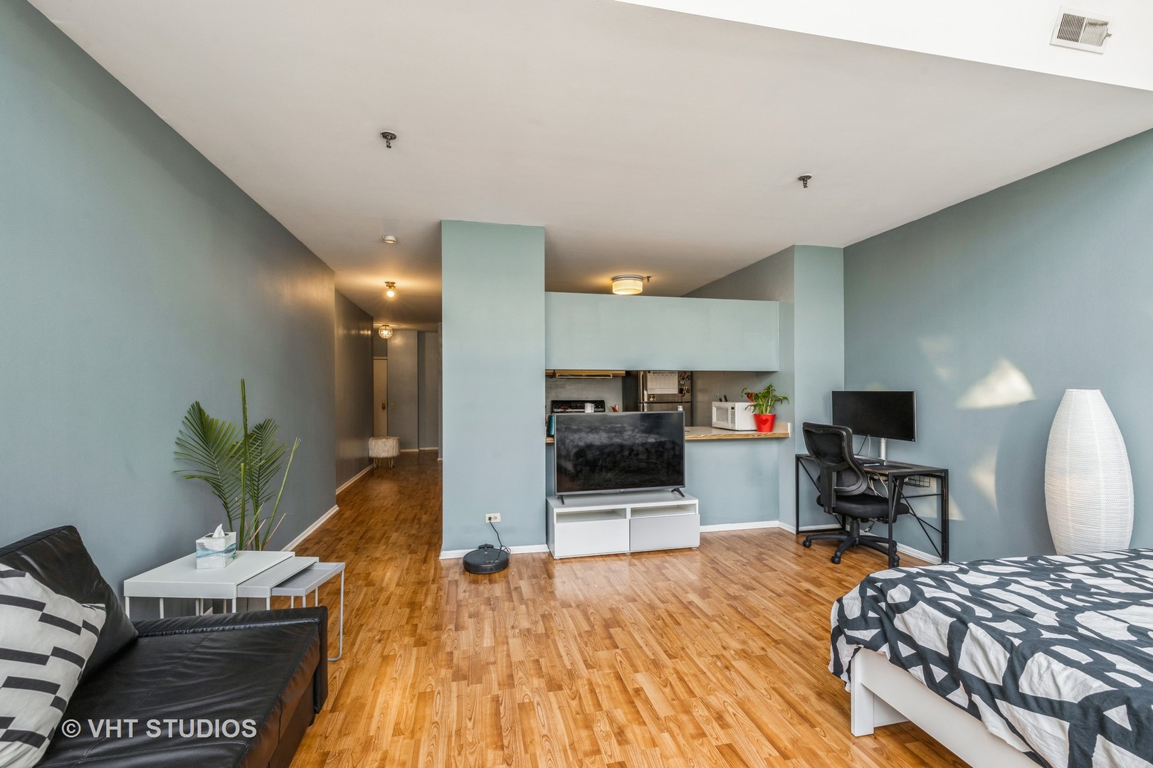 780 South Federal Street, Unit 1202 Chicago, IL 60605 - Photo 3 of 18