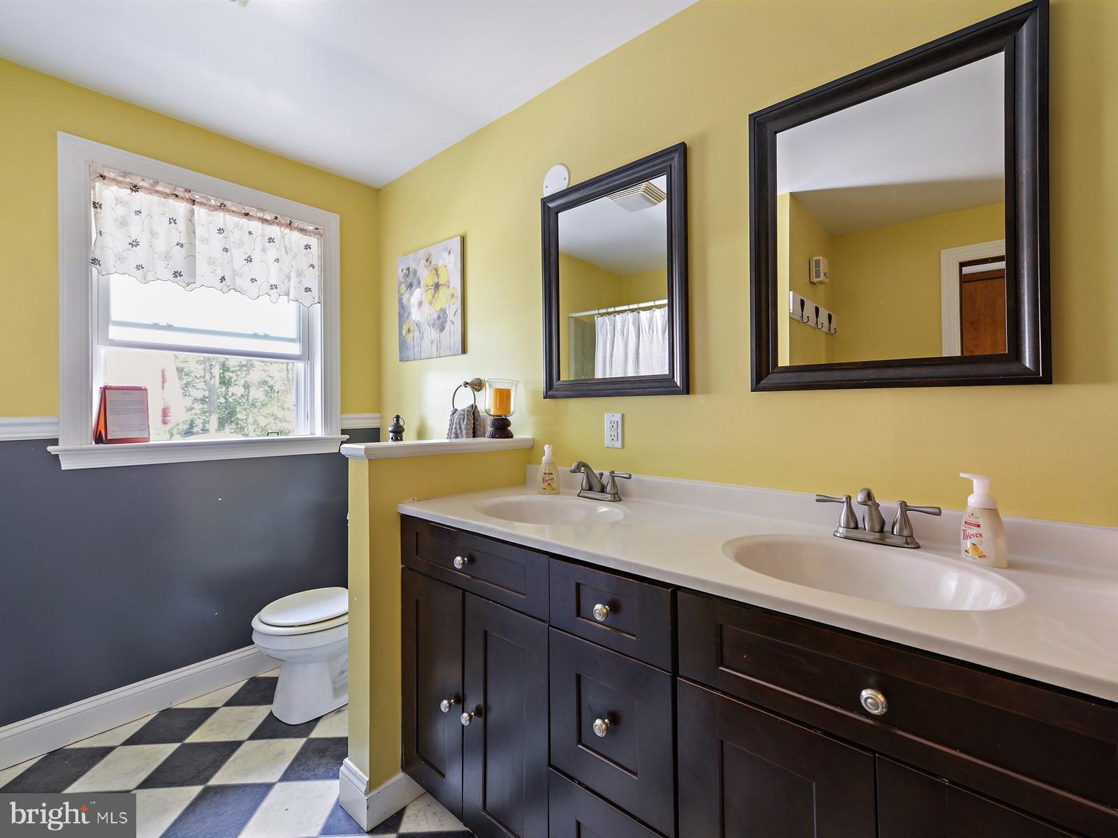 929 Mt Pleasant Road Quarryville, PA 17566 - Photo 13 of 29 1st Floor Bath