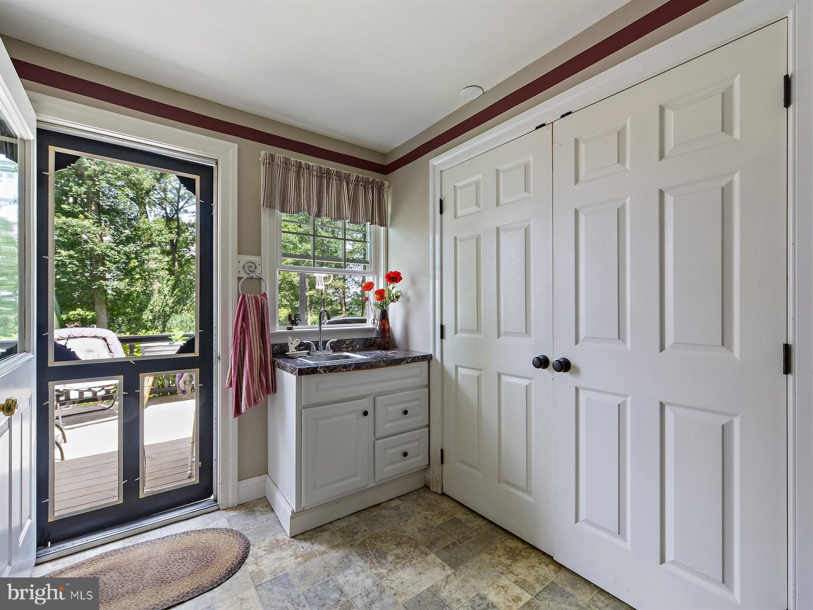 929 Mt Pleasant Road Quarryville, PA 17566 - Photo 14 of 29 Mud Room