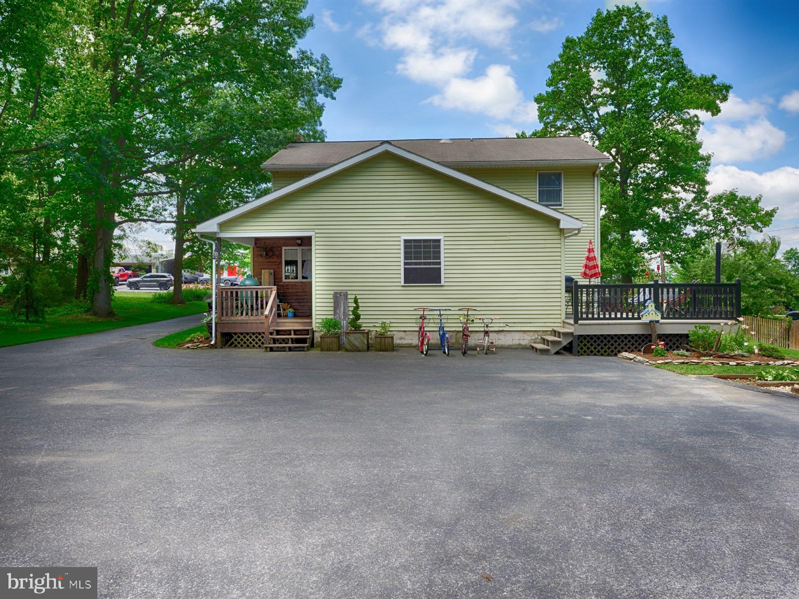 929 Mt Pleasant Road Quarryville, PA 17566 - Photo 22 of 29 Rear View