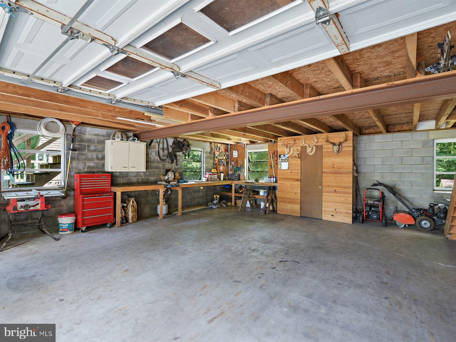 929 Mt Pleasant Road Quarryville, PA 17566 - Photo 26 of 29 Garage