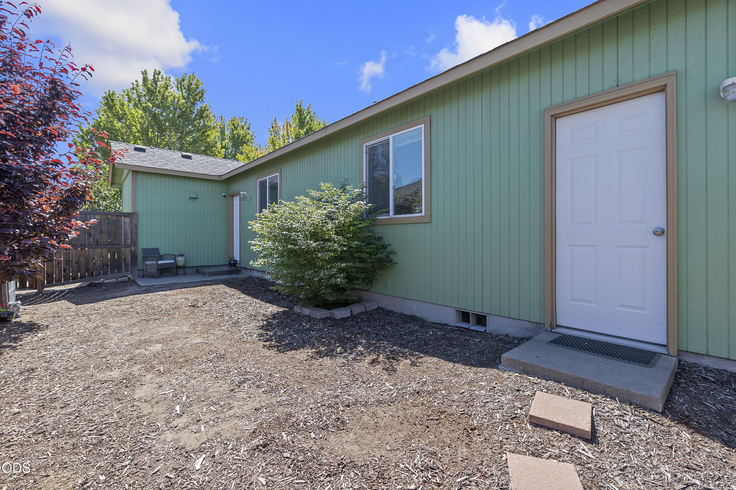 1345 Northeast 3rd Street Redmond, OR 97756 - Photo 21 of 27