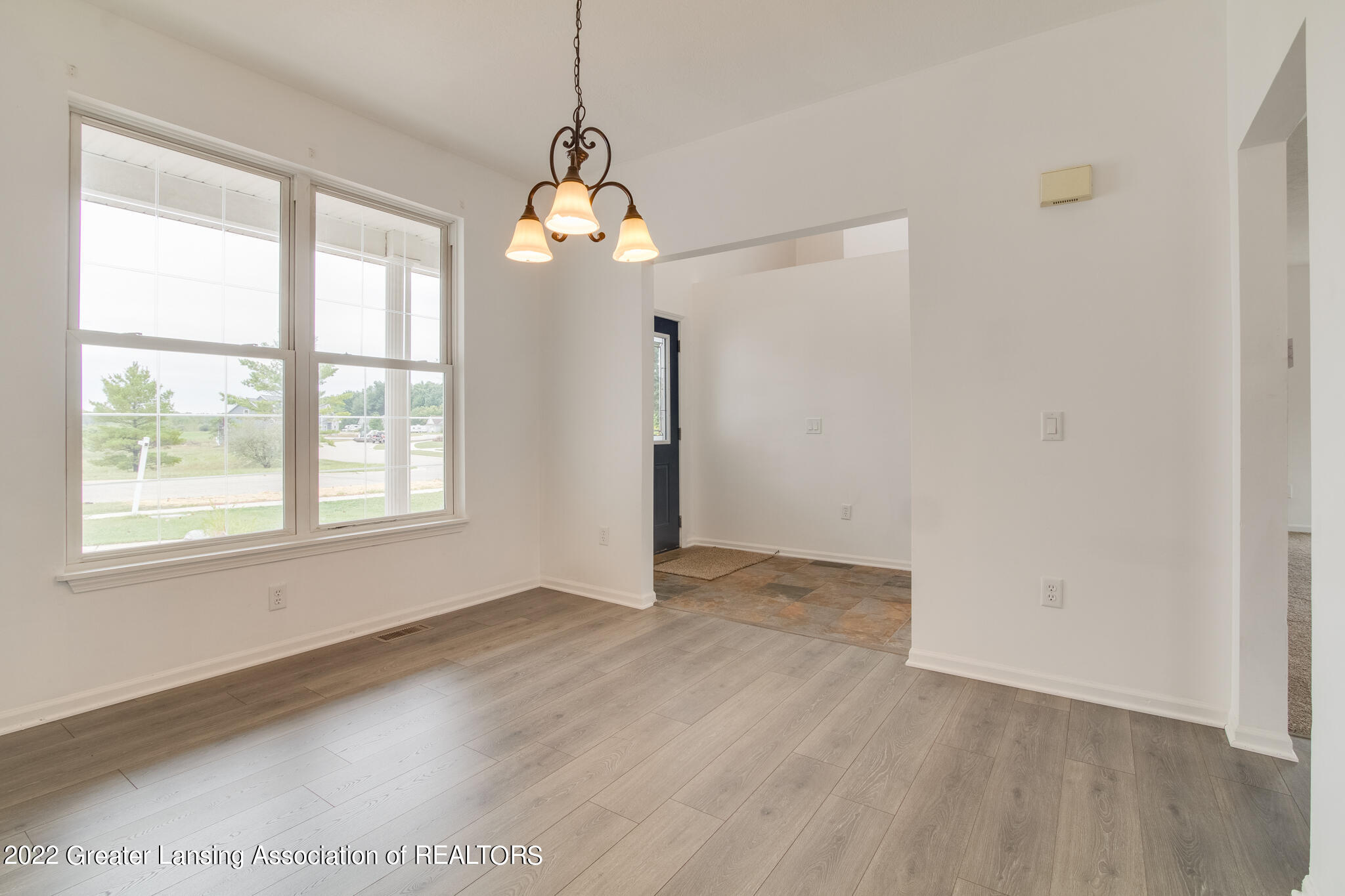 724 West Windward Way Perry, MI 48872 - Photo 6 of 47 dining room 3