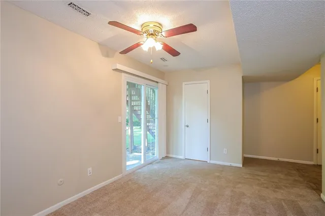 $1,895 | 2412 Little Blue Court, Liberty, MO 64068