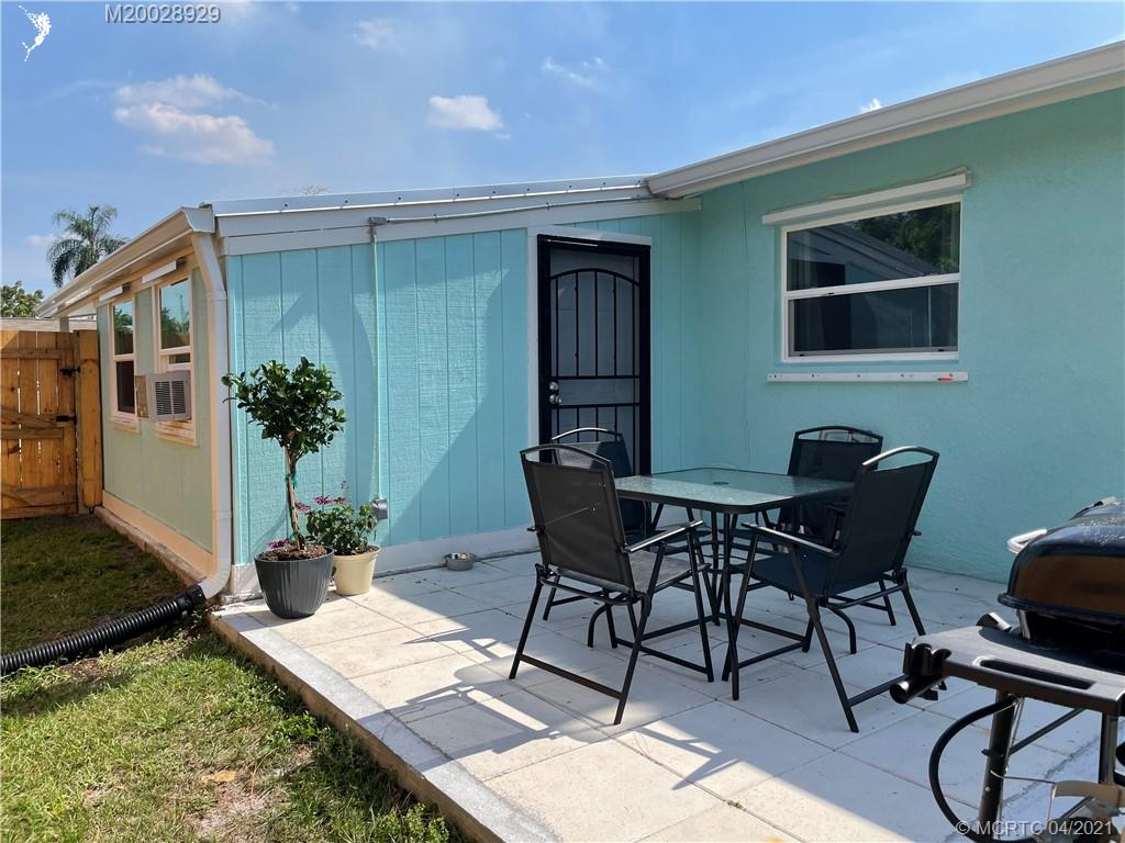 2267 Southeast Monroe Street Stuart, FL 34997 - Photo 8 of 23