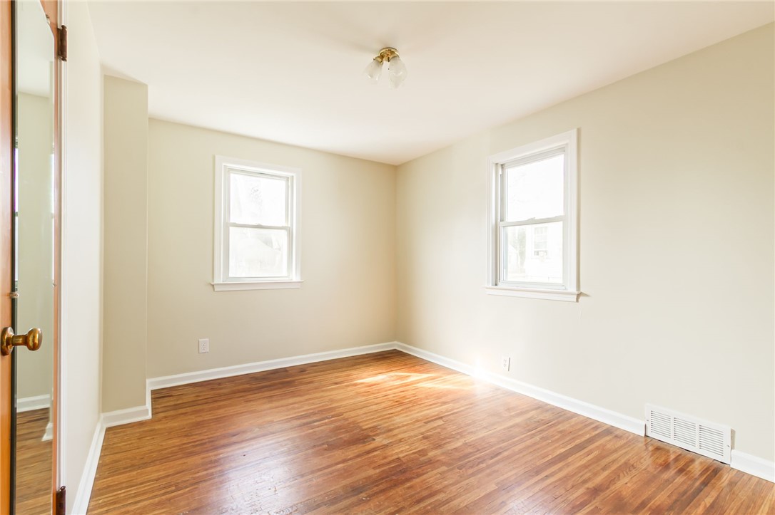 285 Waring Road Rochester, NY 14609 - Photo 16 of 24 BEDROOM 2