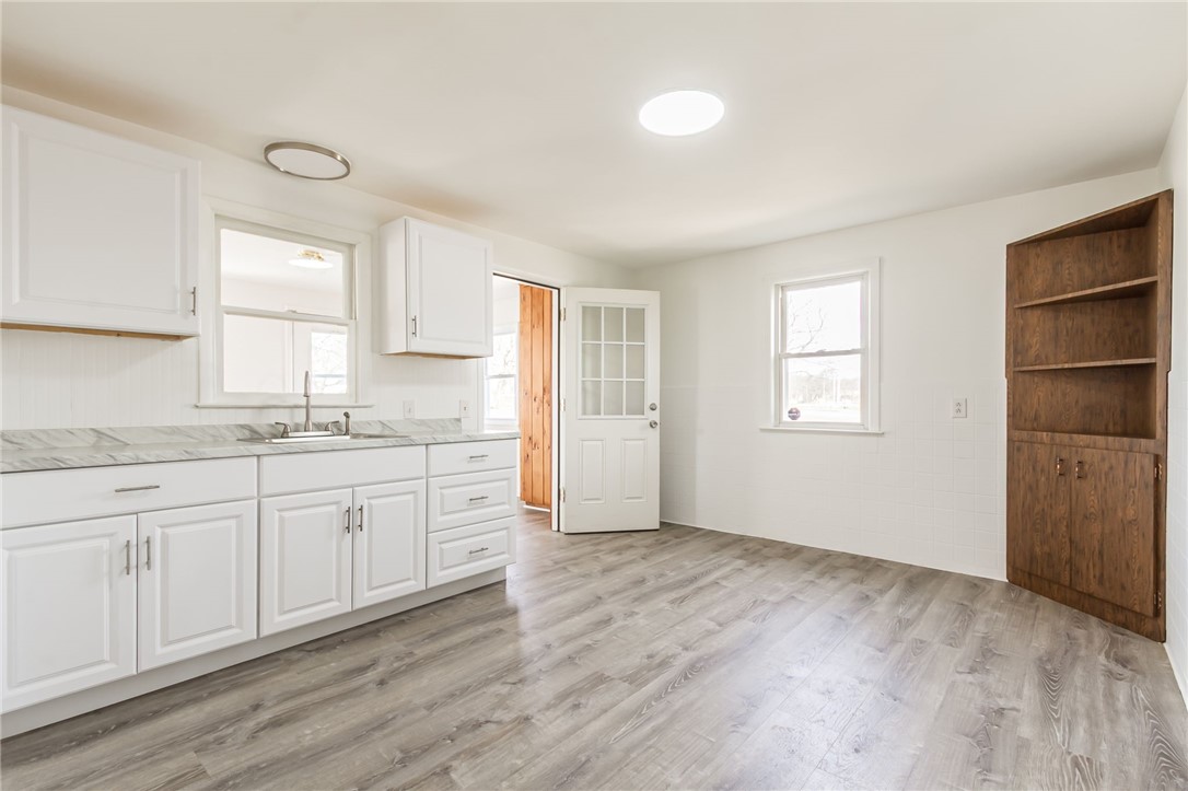 285 Waring Road Rochester, NY 14609 - Photo 3 of 24 REMODELED KITCHEN
