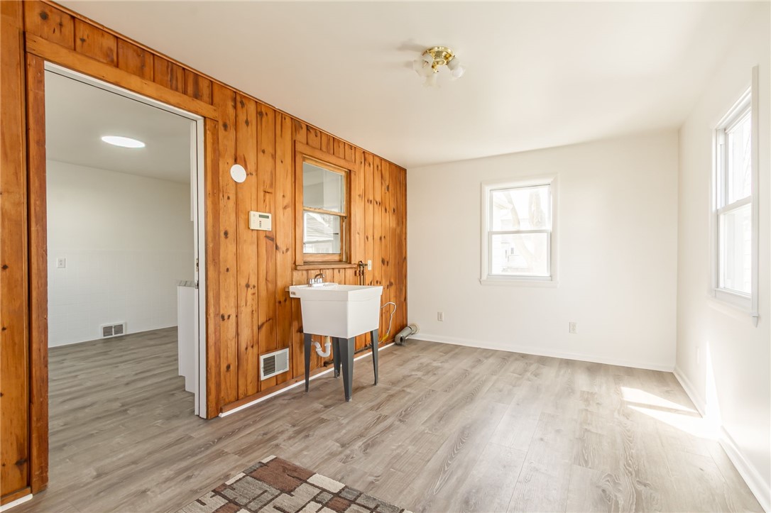 285 Waring Road Rochester, NY 14609 - Photo 9 of 24