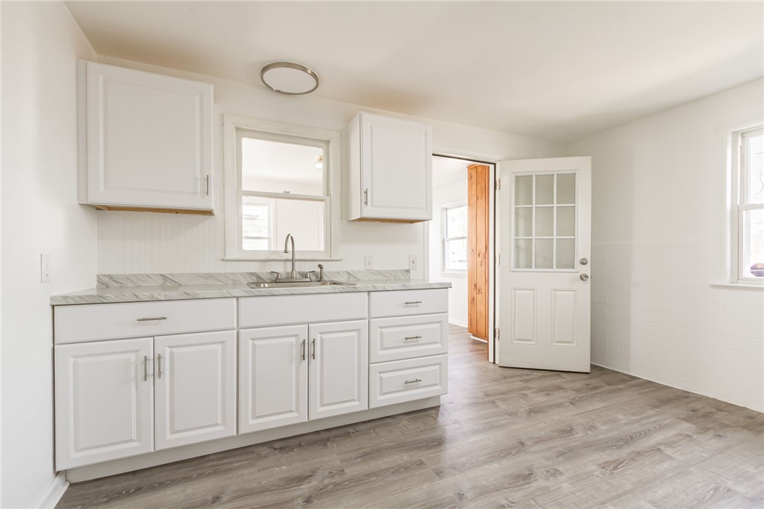 285 Waring Road Rochester, NY 14609 - Photo 10 of 24 REMODELED KITCHEN