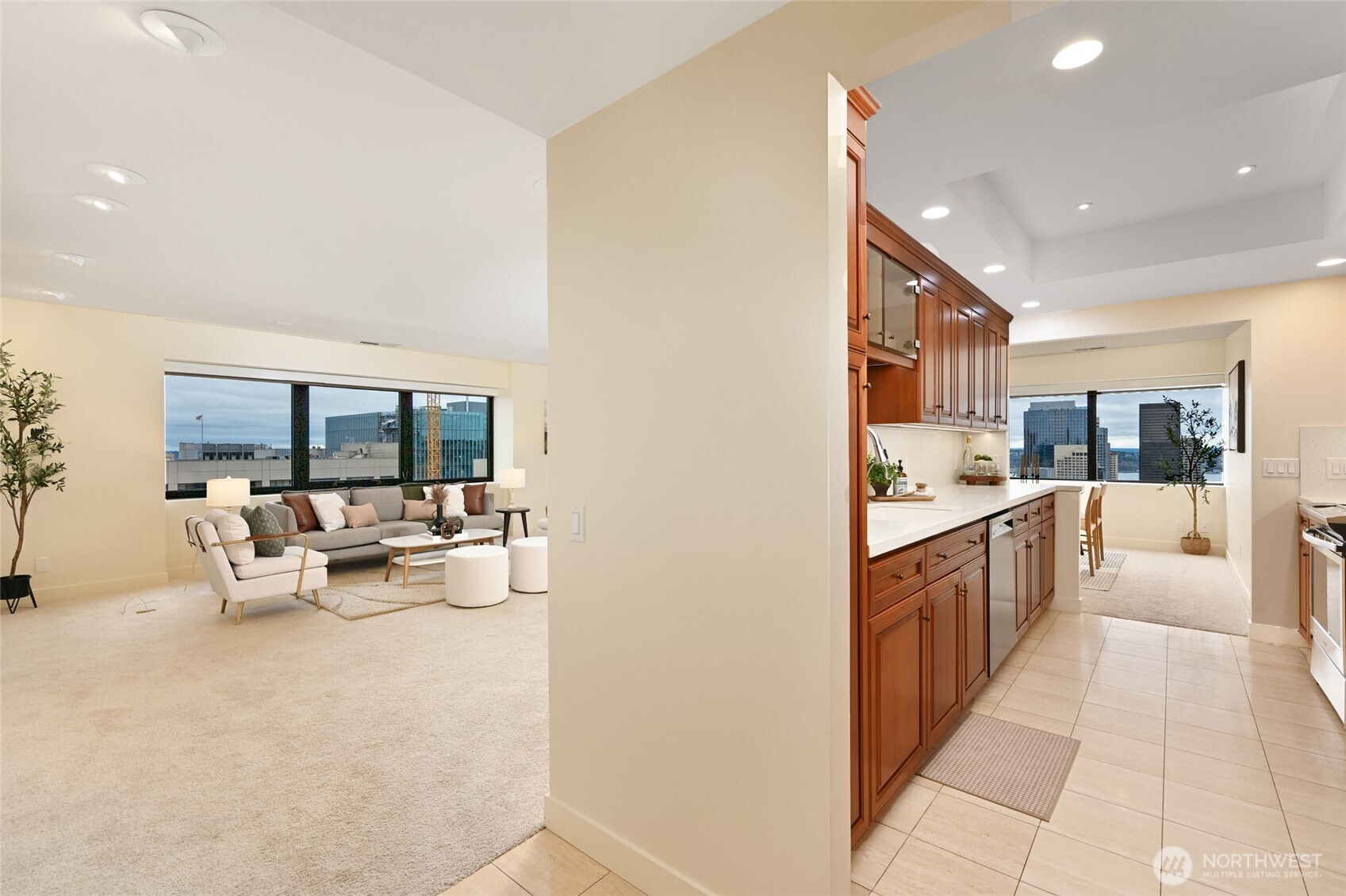 1301 Spring Street, Unit 21I Seattle, WA 98104 - Photo 11 of 40
