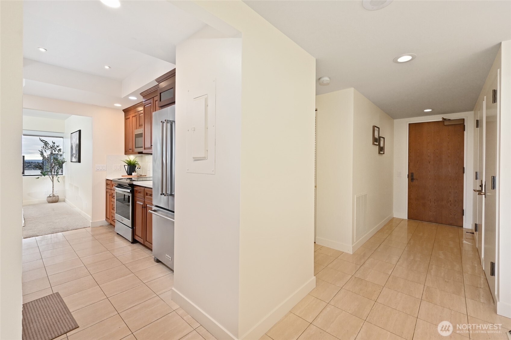 1301 Spring Street, Unit 21I Seattle, WA 98104 - Photo 14 of 40