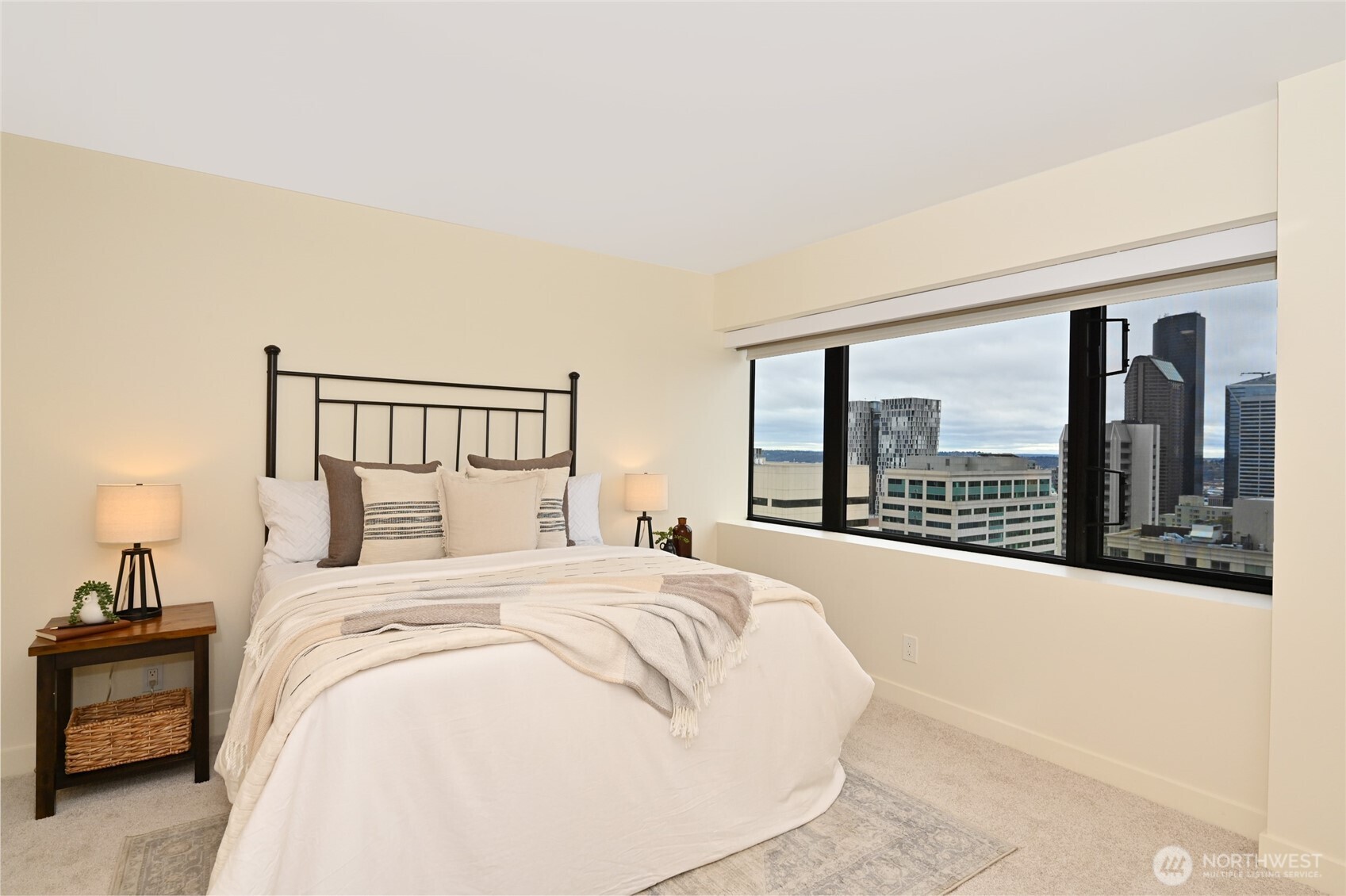 1301 Spring Street, Unit 21I Seattle, WA 98104 - Photo 16 of 40