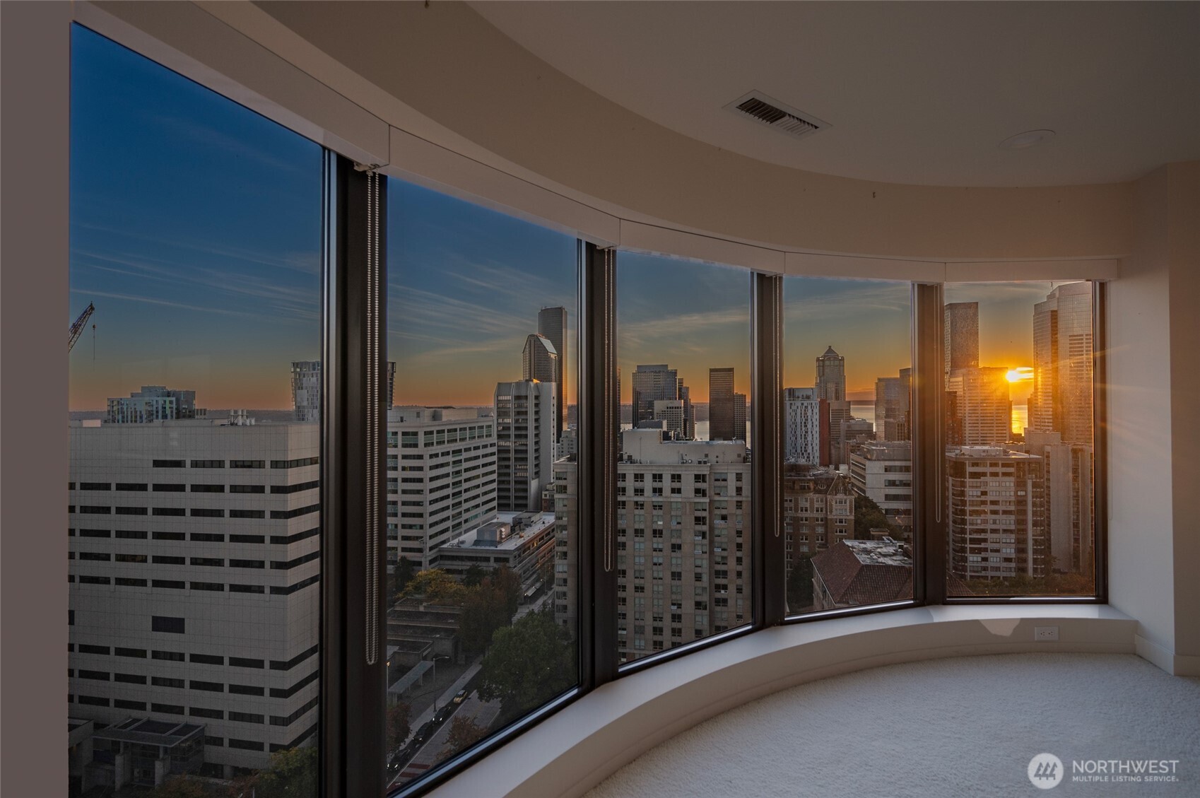1301 Spring Street, Unit 21I Seattle, WA 98104 - Photo 7 of 40