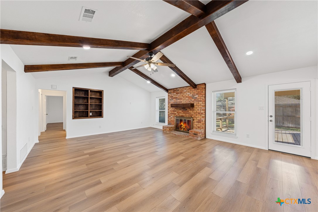 3702 Las Moras Drive Temple, TX 76502 - Photo 5 of 32 Living Room