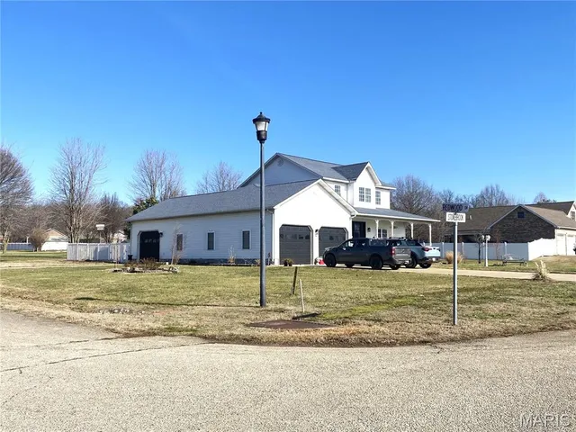 $425,000 | 2204 Stonebrook, Dexter, MO 63841