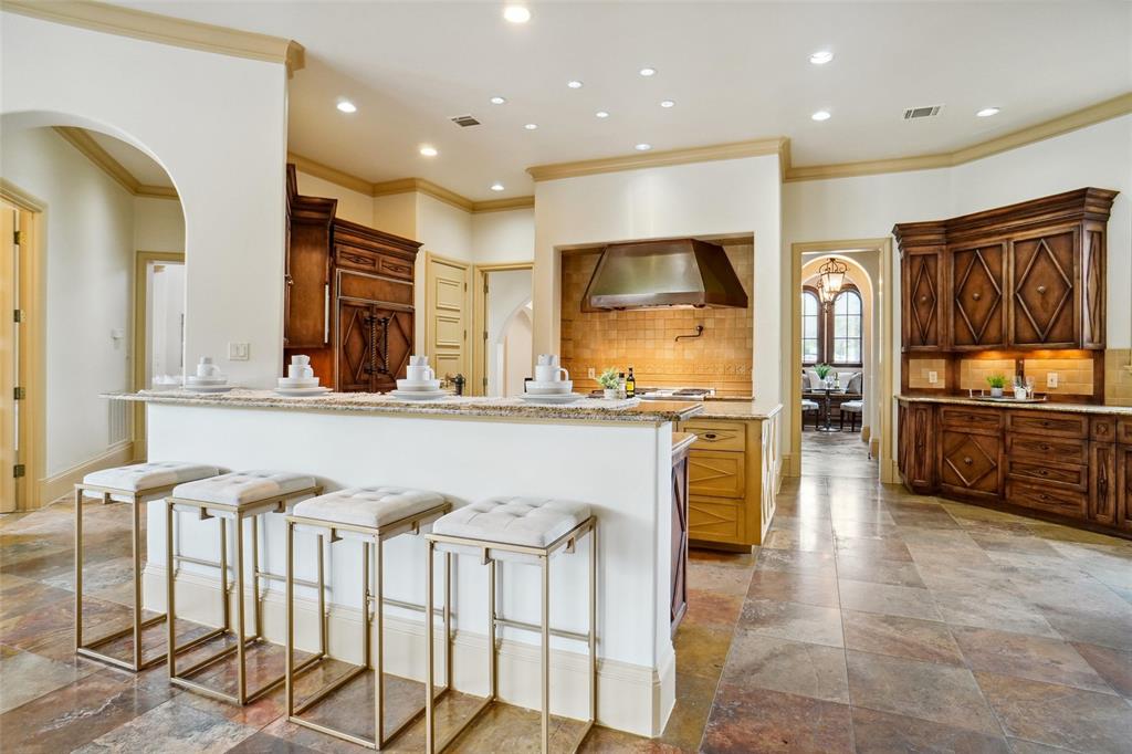 2201 La Rochelle Flower Mound, TX 75022 - Photo 12 of 40