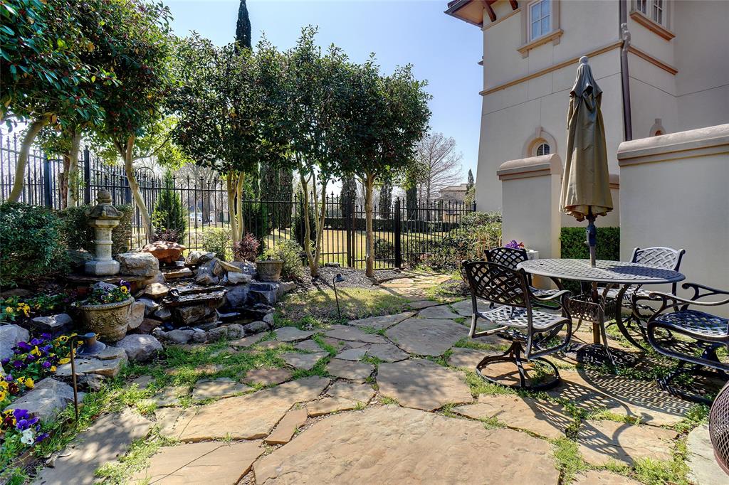 2201 La Rochelle Flower Mound, TX 75022 - Photo 35 of 40