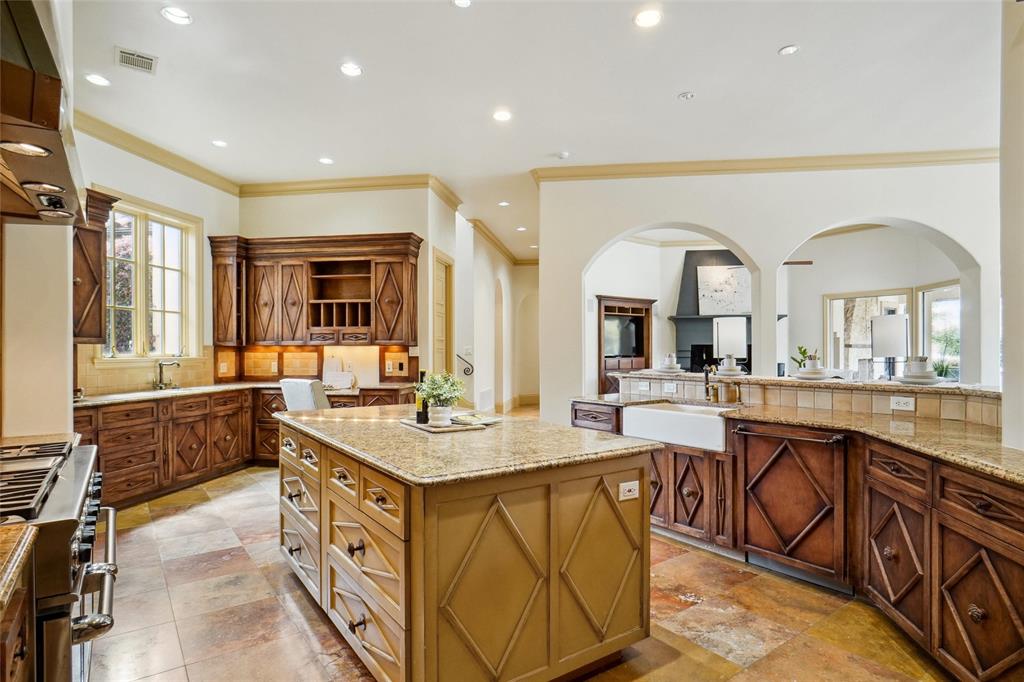 2201 La Rochelle Flower Mound, TX 75022 - Photo 9 of 40