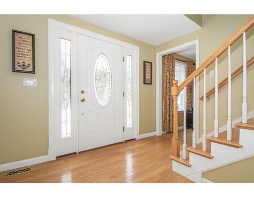 78 Fairview Park Road Sturbridge, MA 01566 - Photo 4 of 30 a view interior of a house