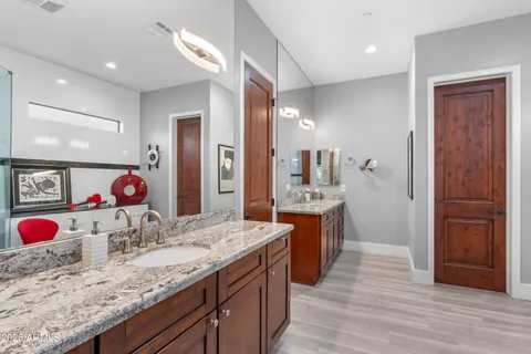 $1,300,000 | 7067 East Ridgeview Lane, Carefree, AZ 85377