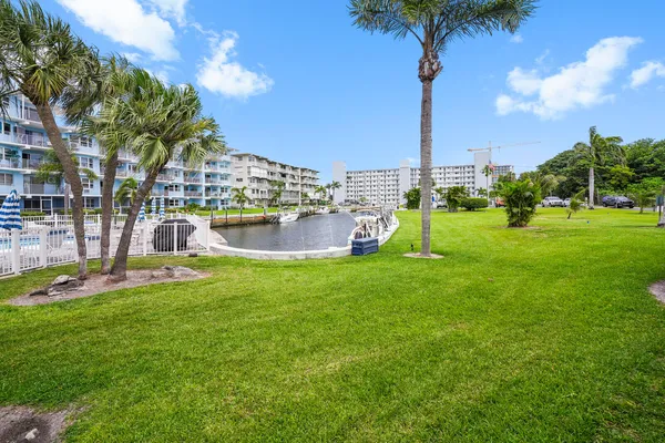 $2,900 | 1444 Southeast 15th Court, Unit 103, Deerfield Beach, FL 33441