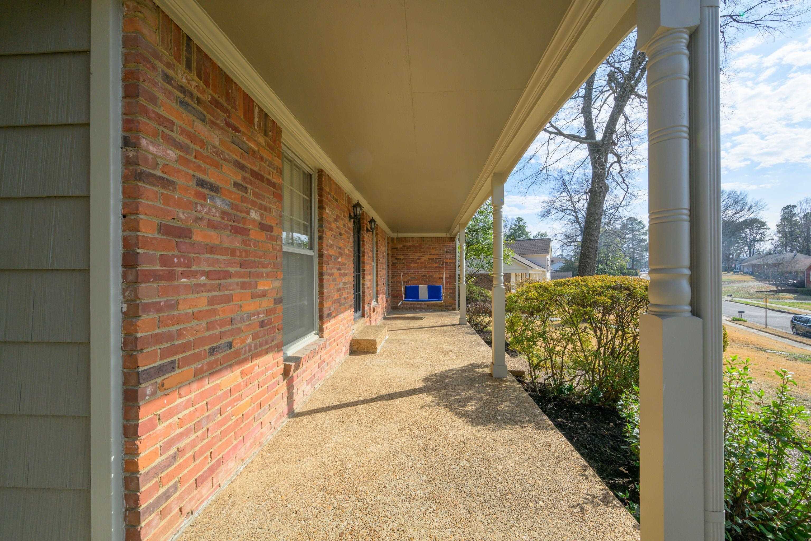 902 Park Valley Road Memphis, TN 38119 - Photo 4 of 40 Gallery Image 4