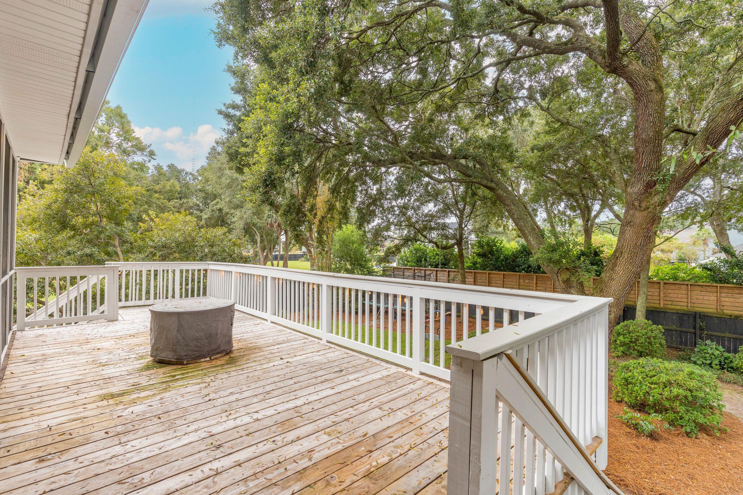 1489 Oak Landing Road Mount Pleasant, SC 29464 - Photo 23 of 81 1489OaklandingRd-KeenEyeMarketing-023