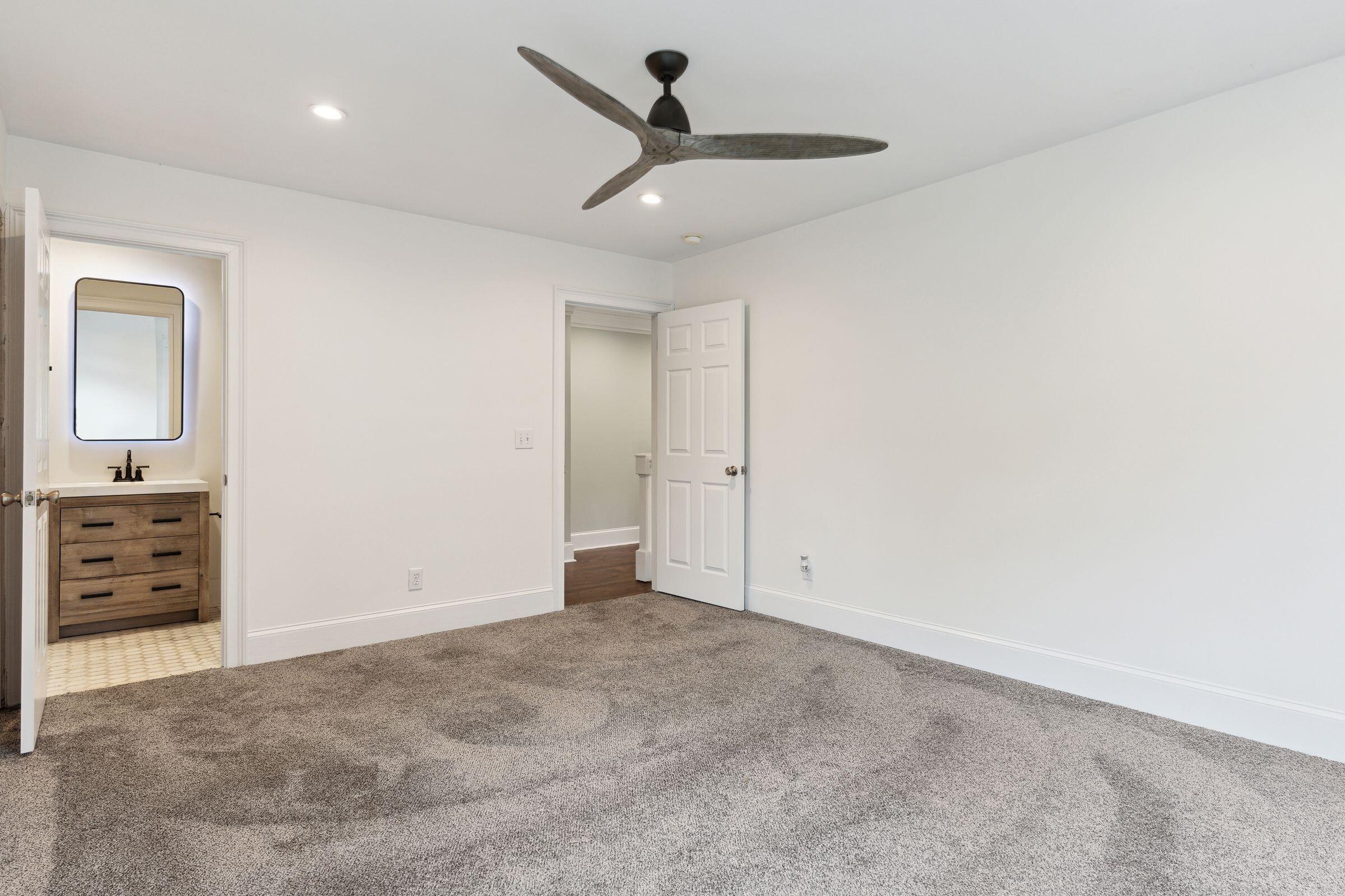 1489 Oak Landing Road Mount Pleasant, SC 29464 - Photo 38 of 81 1489OaklandingRd-KeenEyeMarketing-038