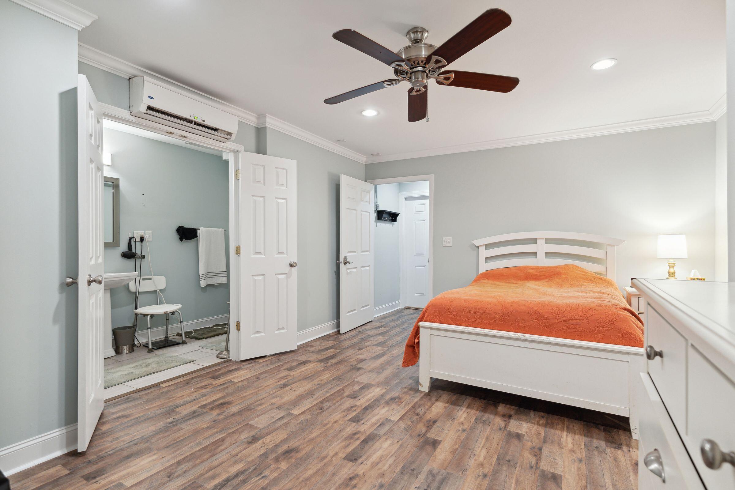 1489 Oak Landing Road Mount Pleasant, SC 29464 - Photo 51 of 81 1489OaklandingRd-KeenEyeMarketing-051