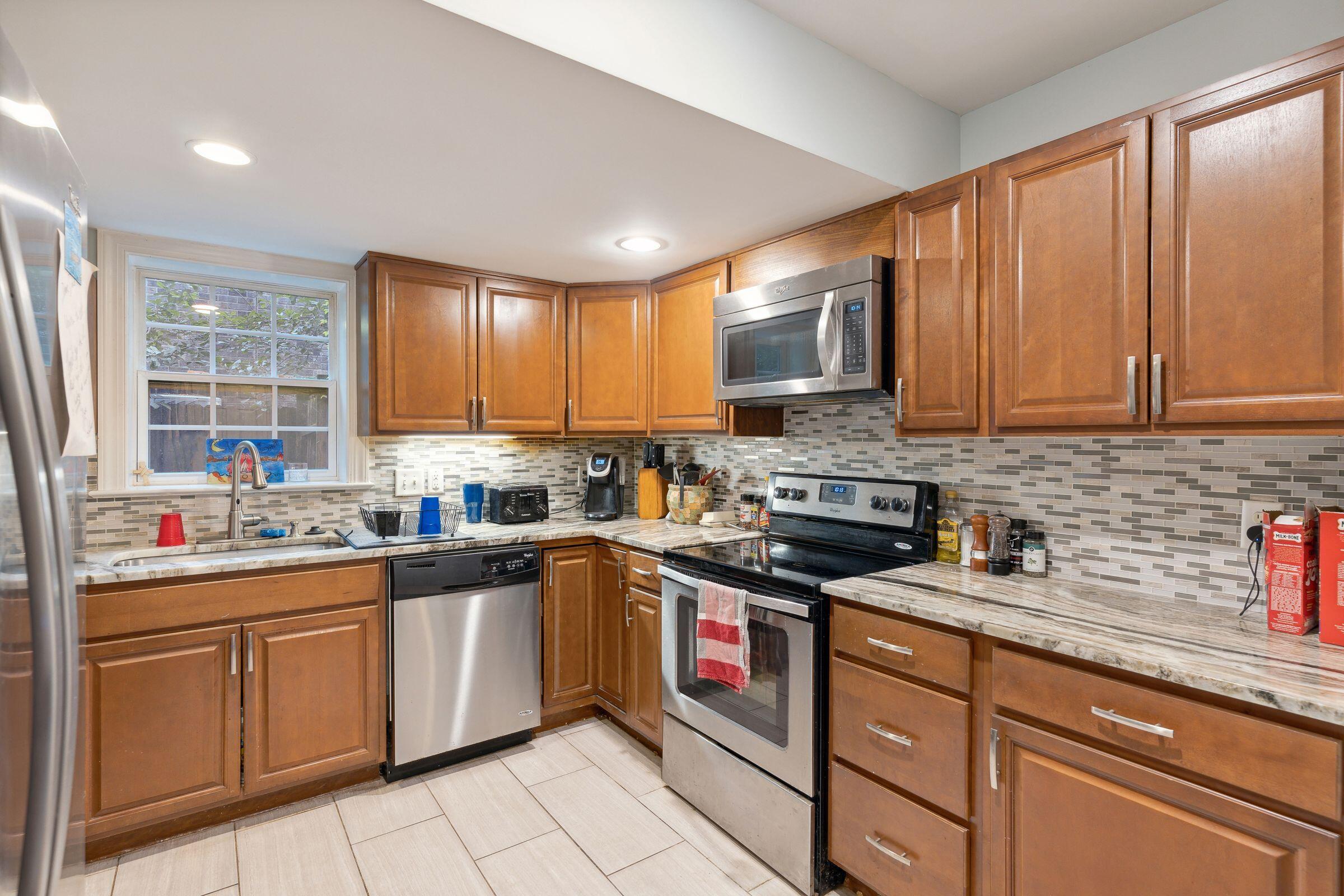 1489 Oak Landing Road Mount Pleasant, SC 29464 - Photo 54 of 81 1489OaklandingRd-KeenEyeMarketing-054
