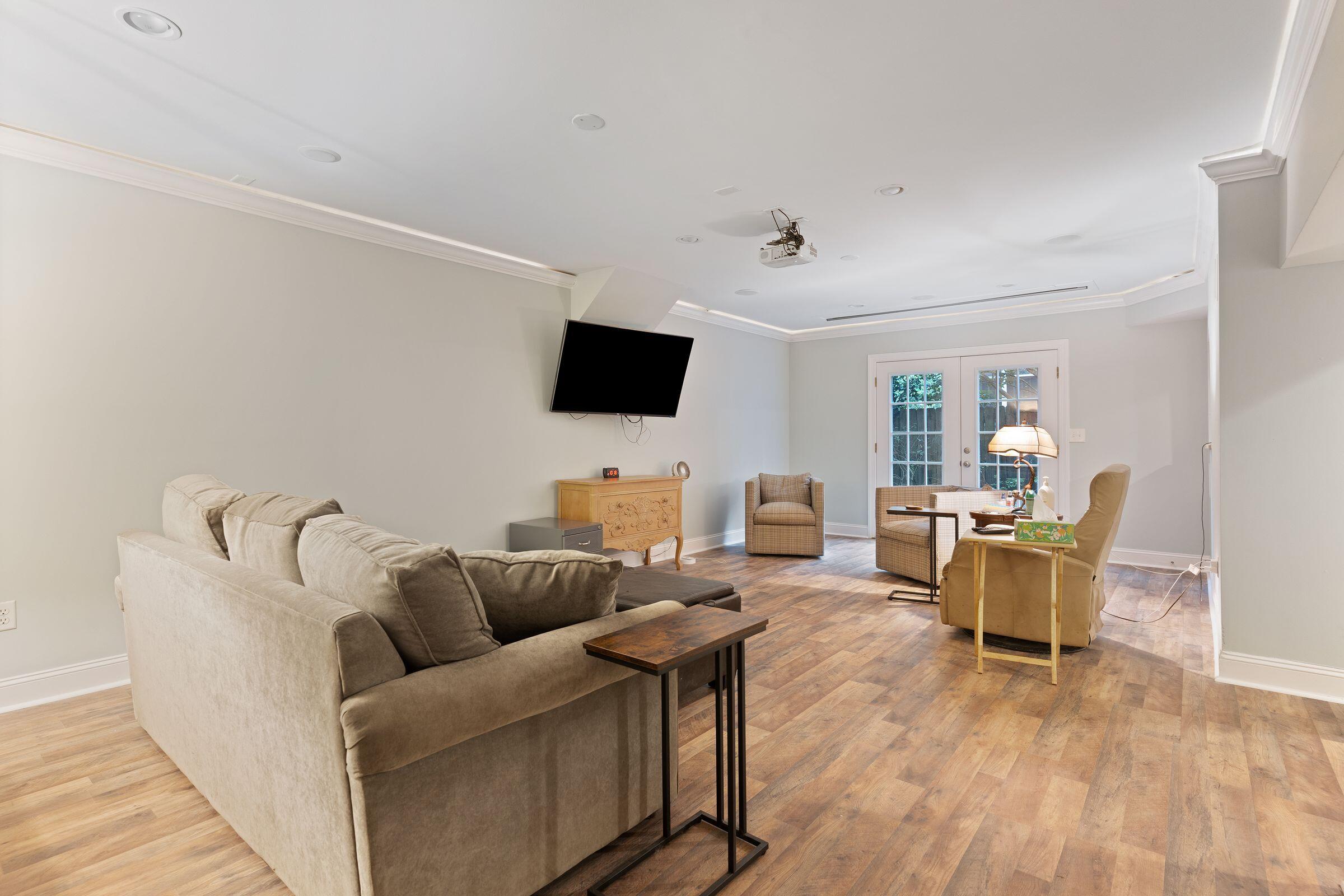 1489 Oak Landing Road Mount Pleasant, SC 29464 - Photo 55 of 81 1489OaklandingRd-KeenEyeMarketing-055