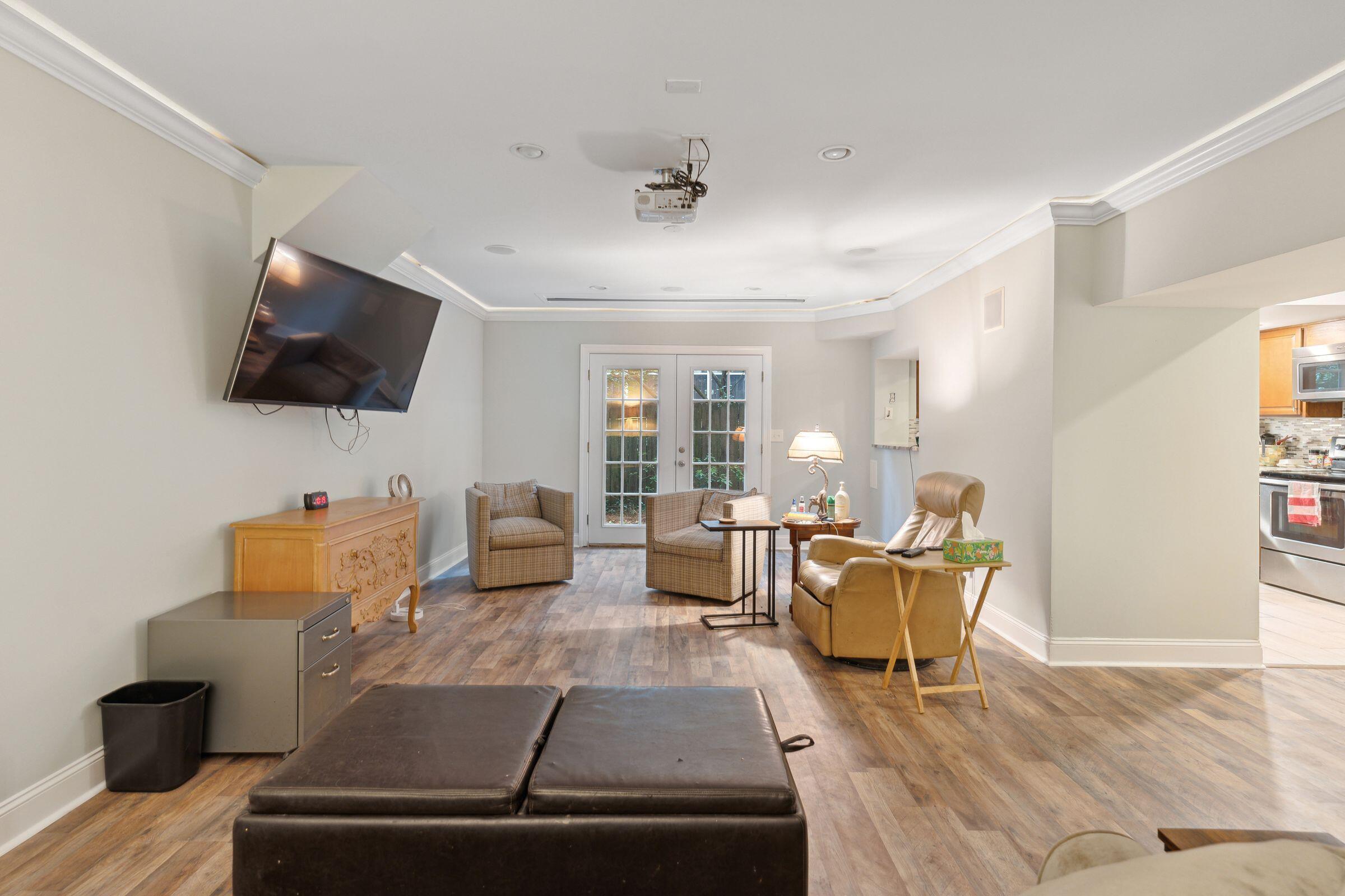 1489 Oak Landing Road Mount Pleasant, SC 29464 - Photo 56 of 81 1489OaklandingRd-KeenEyeMarketing-056