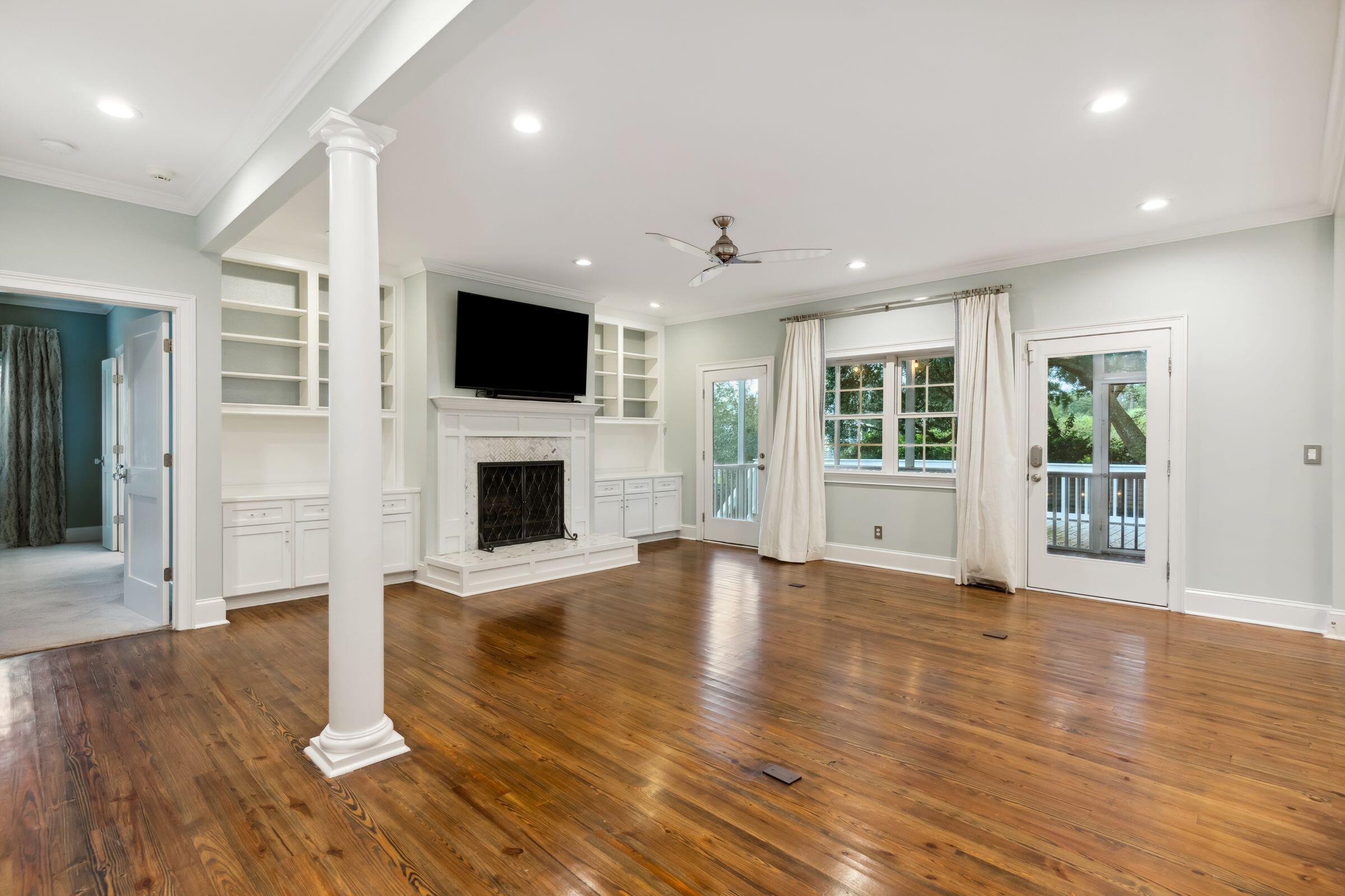 1489 Oak Landing Road Mount Pleasant, SC 29464 - Photo 9 of 81 1489OaklandingRd-KeenEyeMarketing-009