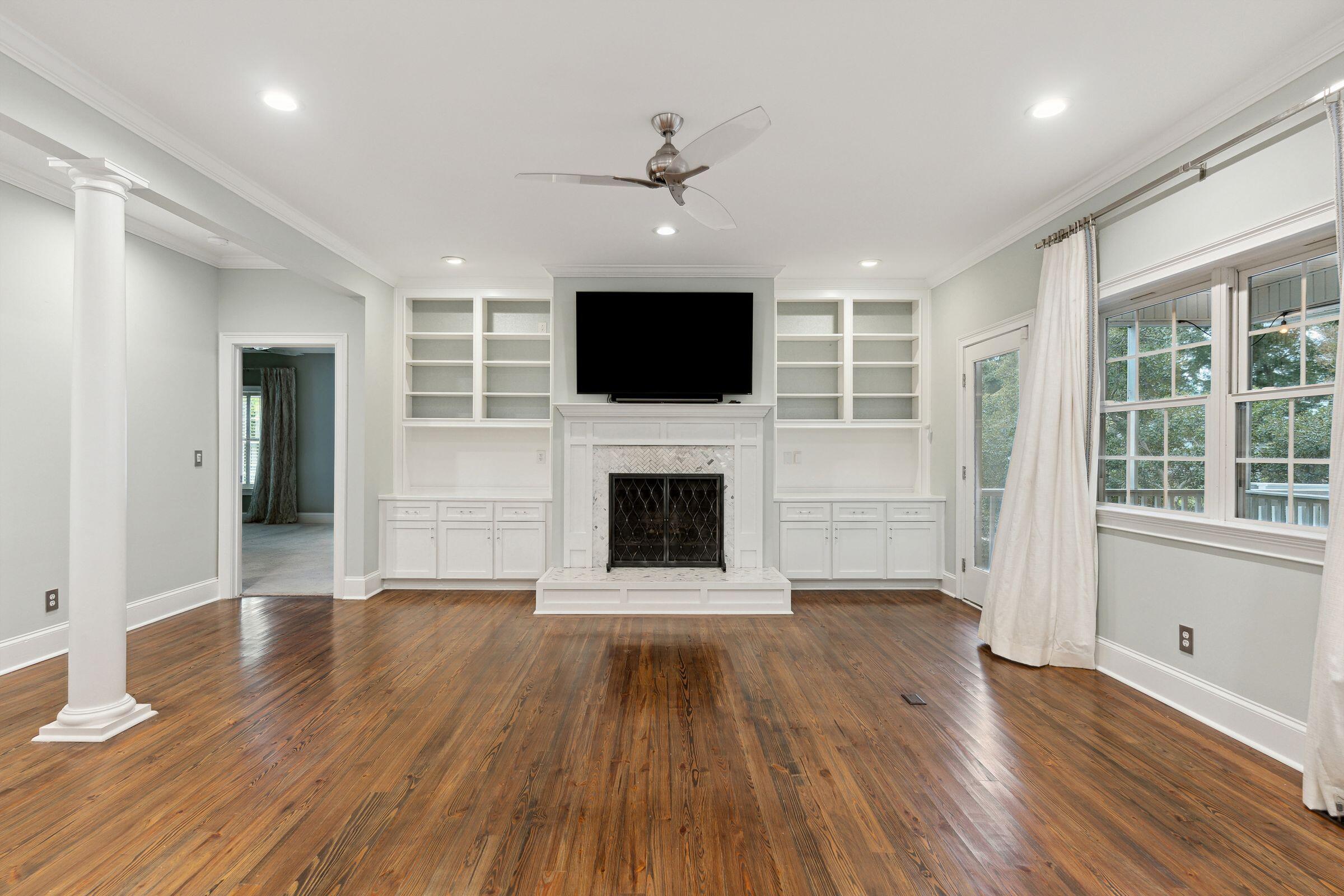 1489 Oak Landing Road Mount Pleasant, SC 29464 - Photo 10 of 81 1489OaklandingRd-KeenEyeMarketing-010