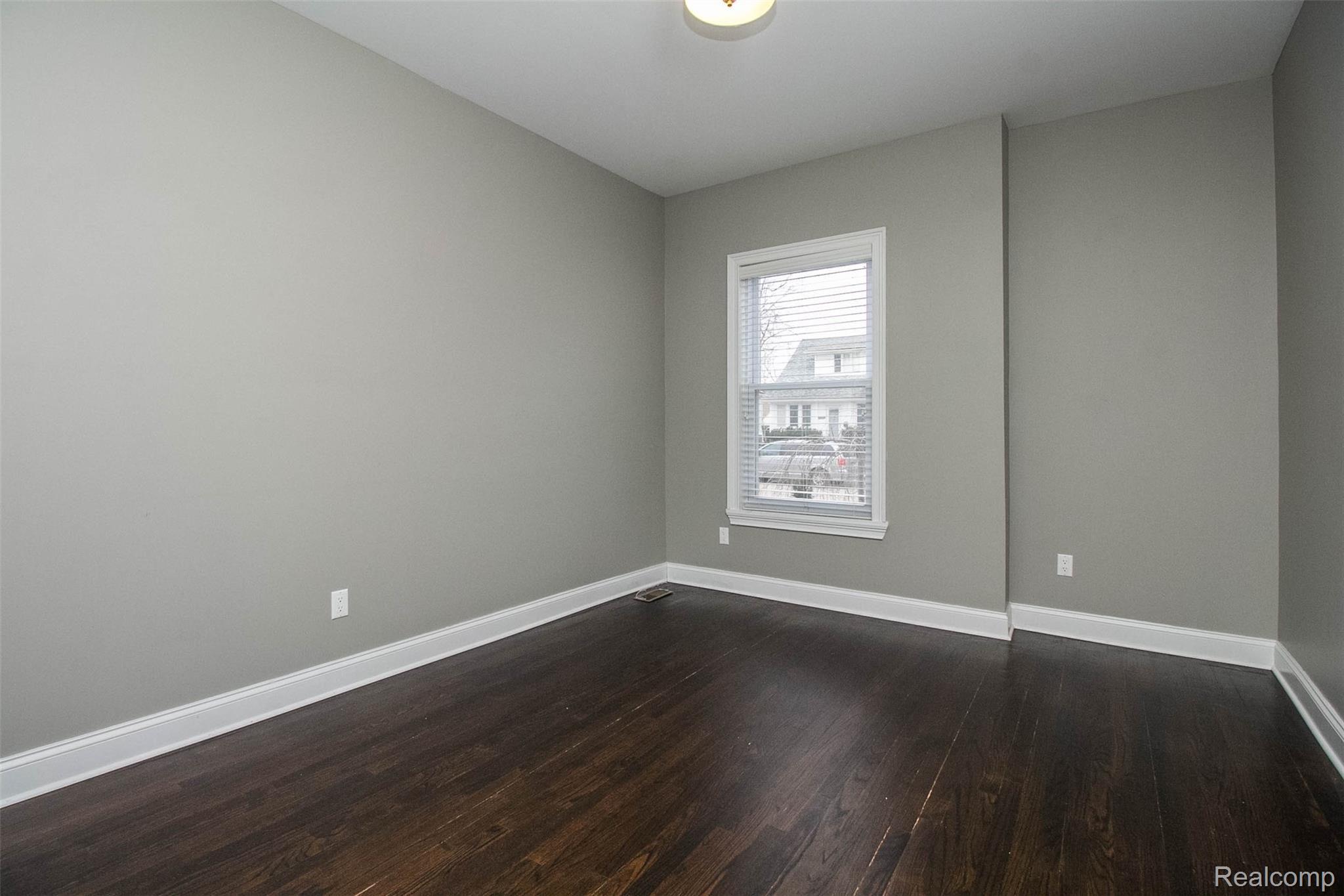 2189 Franklin Road Berkley, MI 48072 - Photo 22 of 43 22.jpg