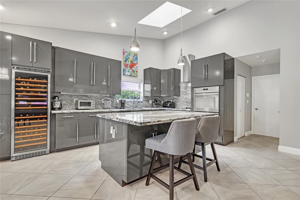 8324 Northwest 80th Street Tamarac, FL 33321 - Photo 12 of 40