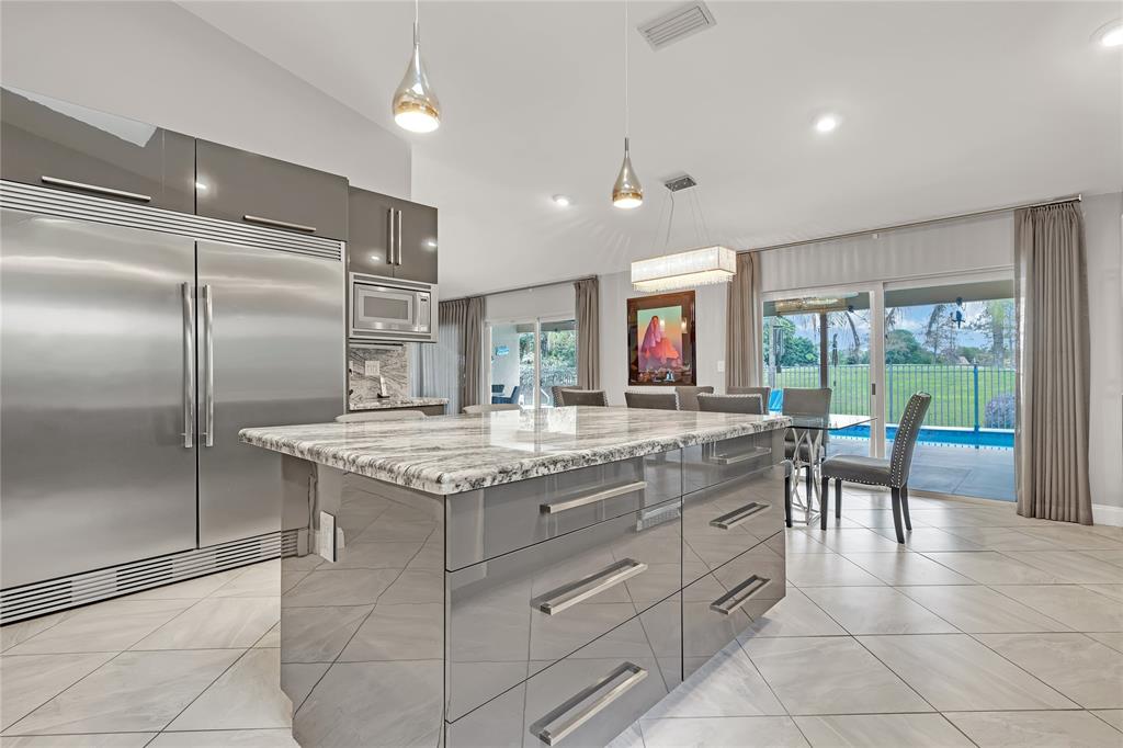 8324 Northwest 80th Street Tamarac, FL 33321 - Photo 15 of 40