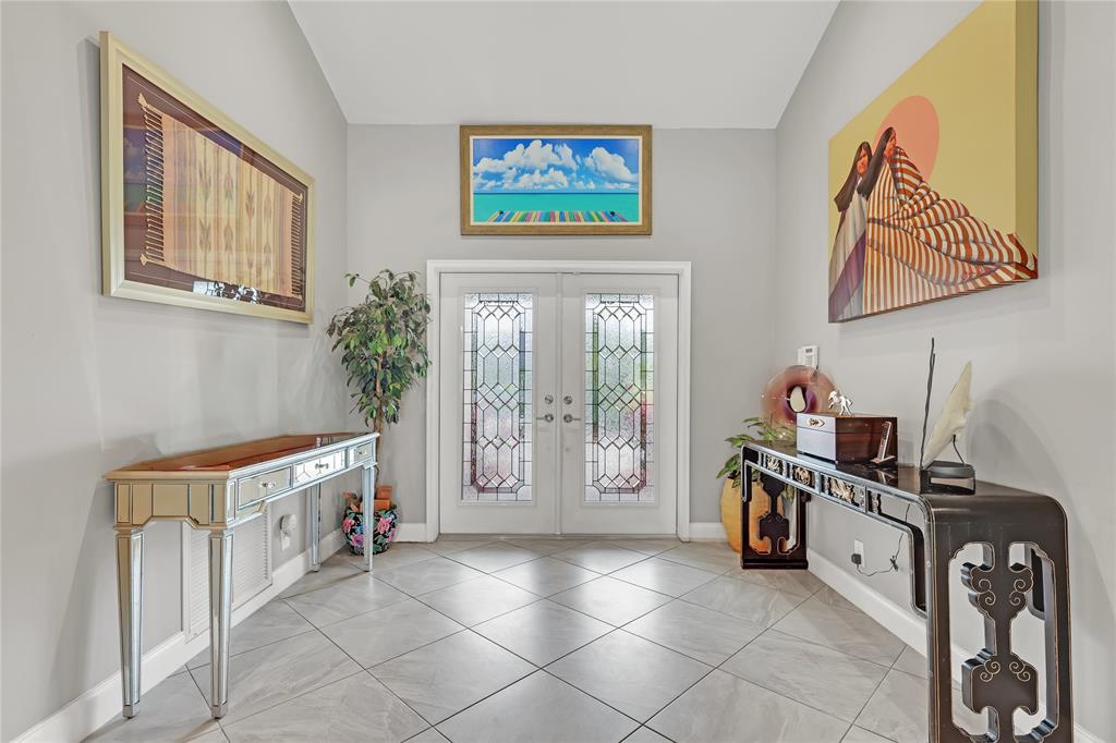 8324 Northwest 80th Street Tamarac, FL 33321 - Photo 4 of 40