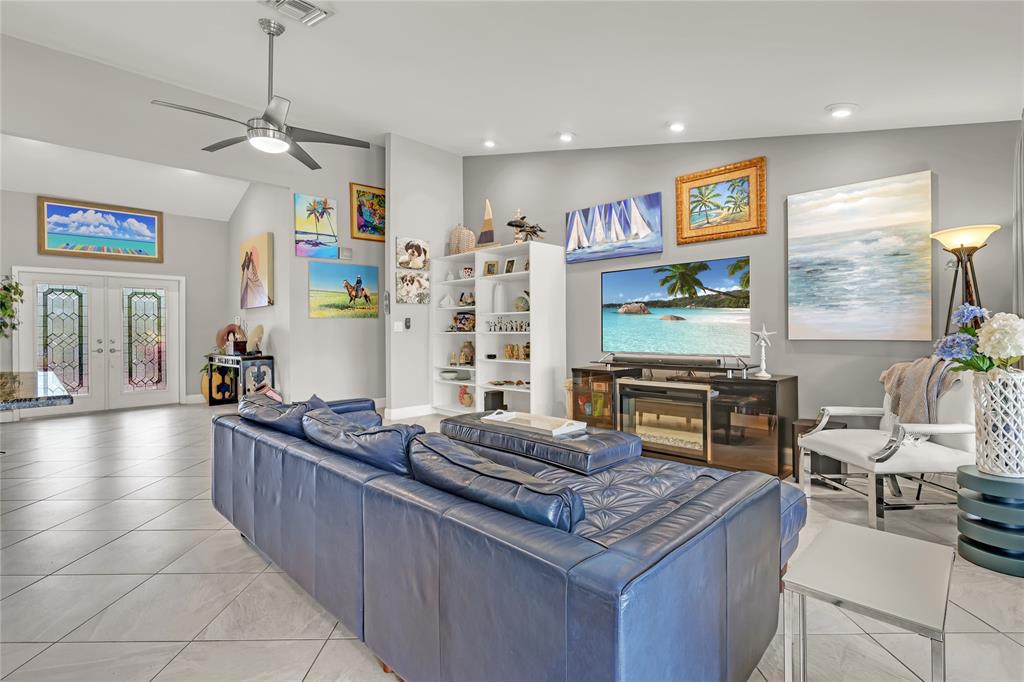 8324 Northwest 80th Street Tamarac, FL 33321 - Photo 7 of 40