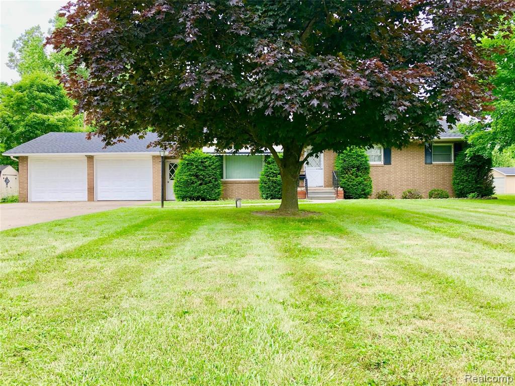 4036 Columbiaville Road Columbiaville, MI 48421 - Photo 2 of 34