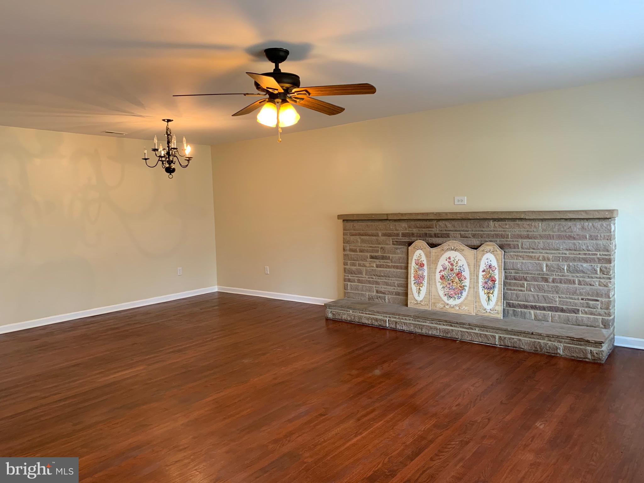 4520 Shirley Gate Road Fairfax, VA 22030 - Photo 5 of 45 Gallery Image 5