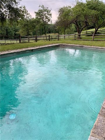 $900,000 | 308 Titicus Road, North Salem, NY 10560