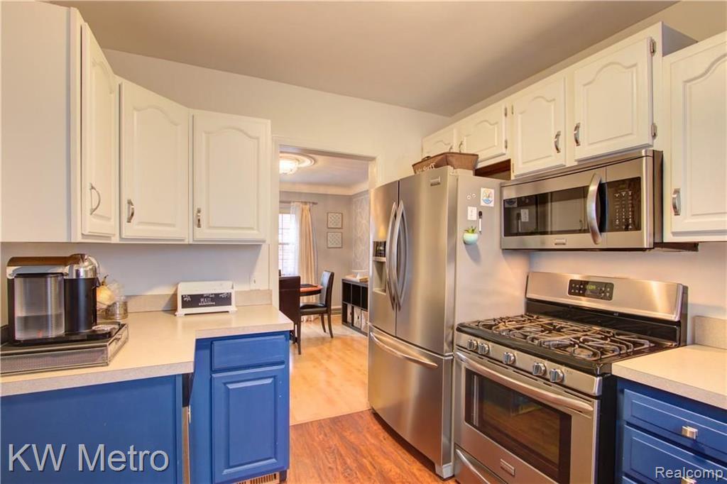 1800 Hampton Road Grosse Pointe Woods, MI 48236 - Photo 19 of 35