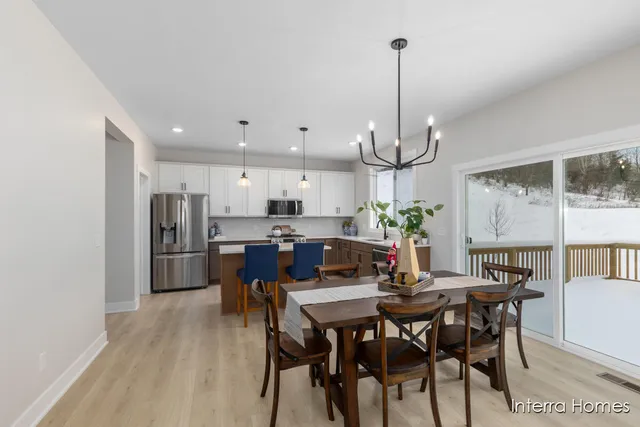 $499,900 | 5961 Valley Point Drive Southeast, Caledonia, MI 49316