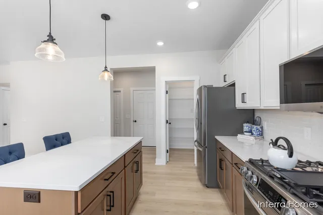 $499,900 | 5961 Valley Point Drive Southeast, Caledonia, MI 49316