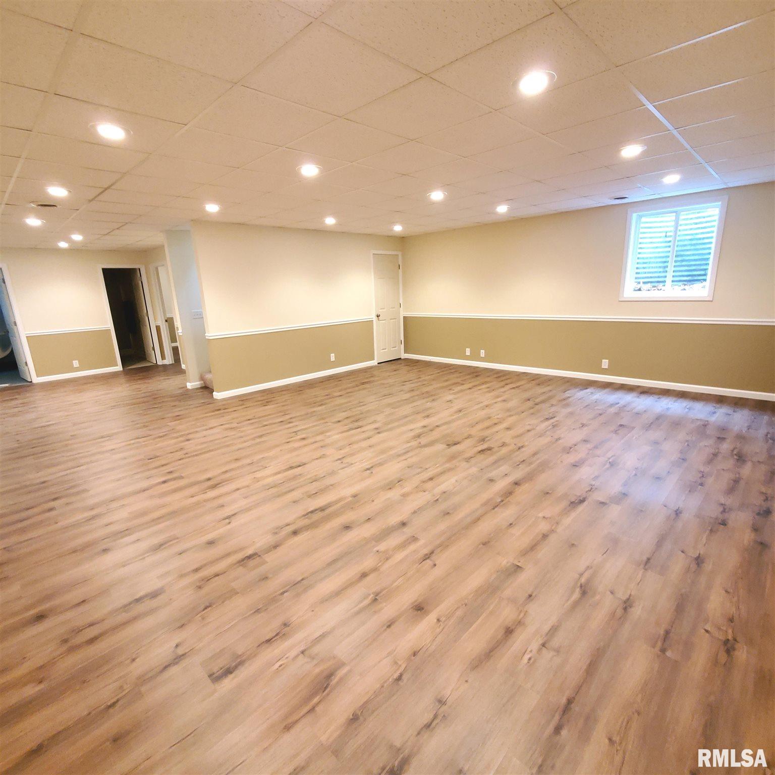 1527 Lakeview Road North Dahinda, IL 61428 - Photo 15 of 21