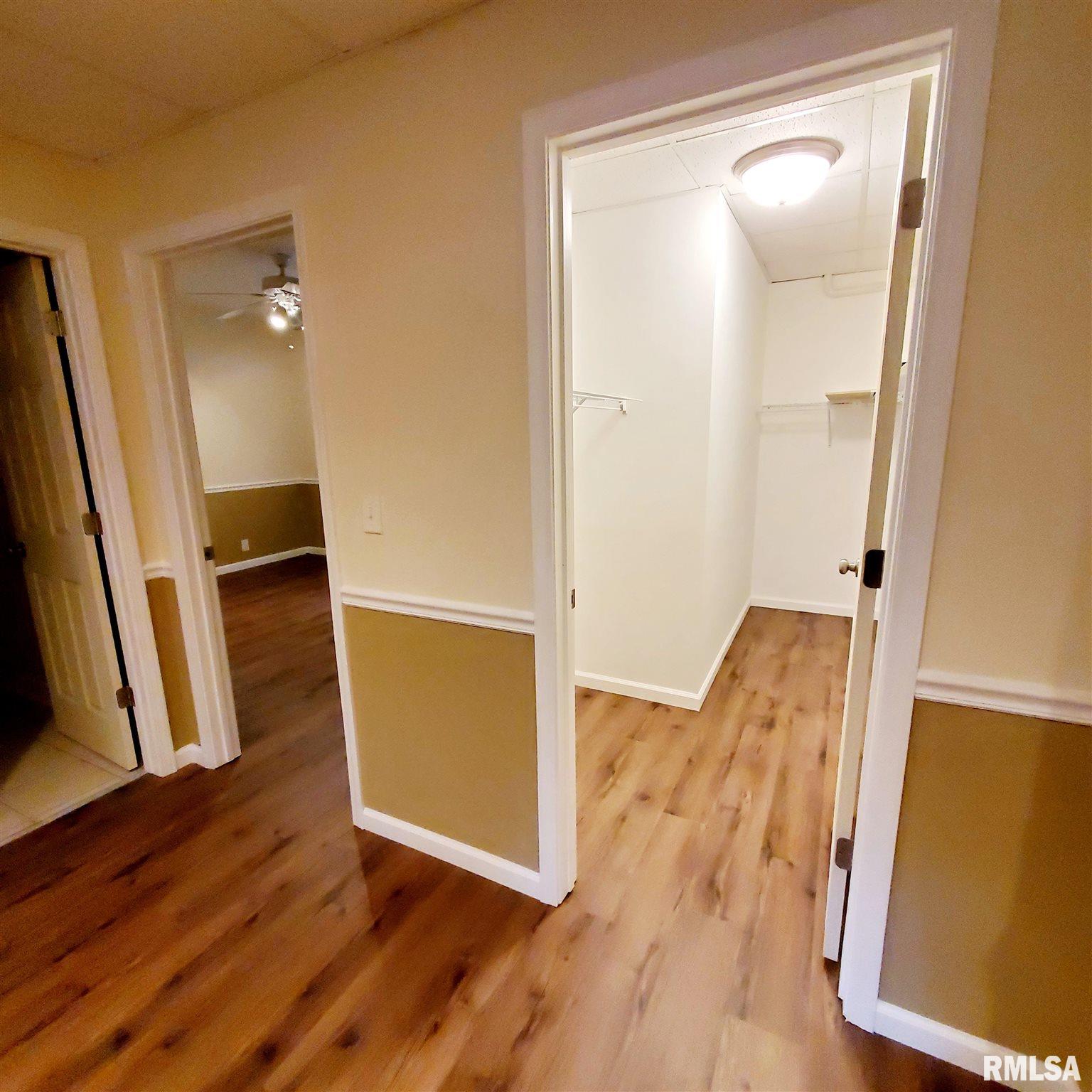 1527 Lakeview Road North Dahinda, IL 61428 - Photo 16 of 21