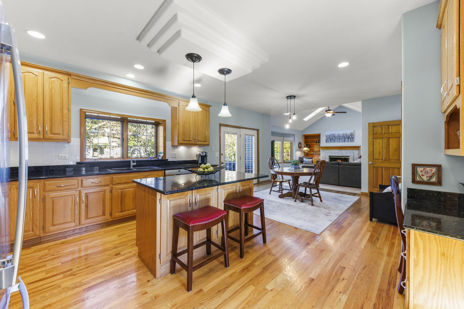 2711 Wait Road Naperville, IL 60564 - Photo 9 of 37 Gallery Image 9